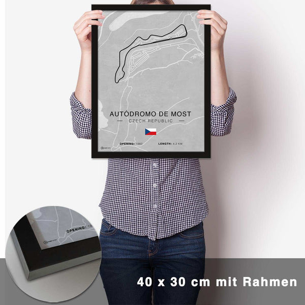 Lade das Bild in den Galerie-Viewer, Autodrom Most Rennstrecken Poster - Hell - CARTISTRY
