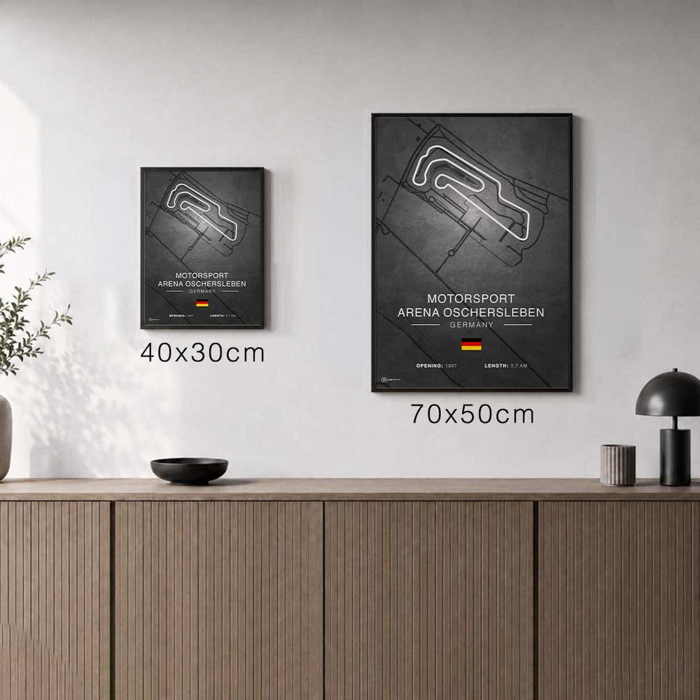 Größenvergleich für Oschersleben Rennstrecken Poster - Dunkel